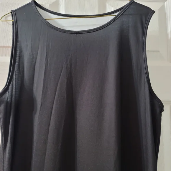 Chic Black and White Maxi Dress - Picture 5 of 7